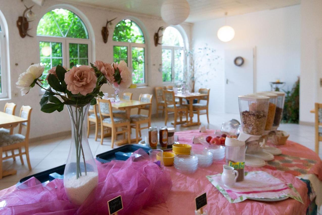 Hotel Dolgesheim 外观 照片