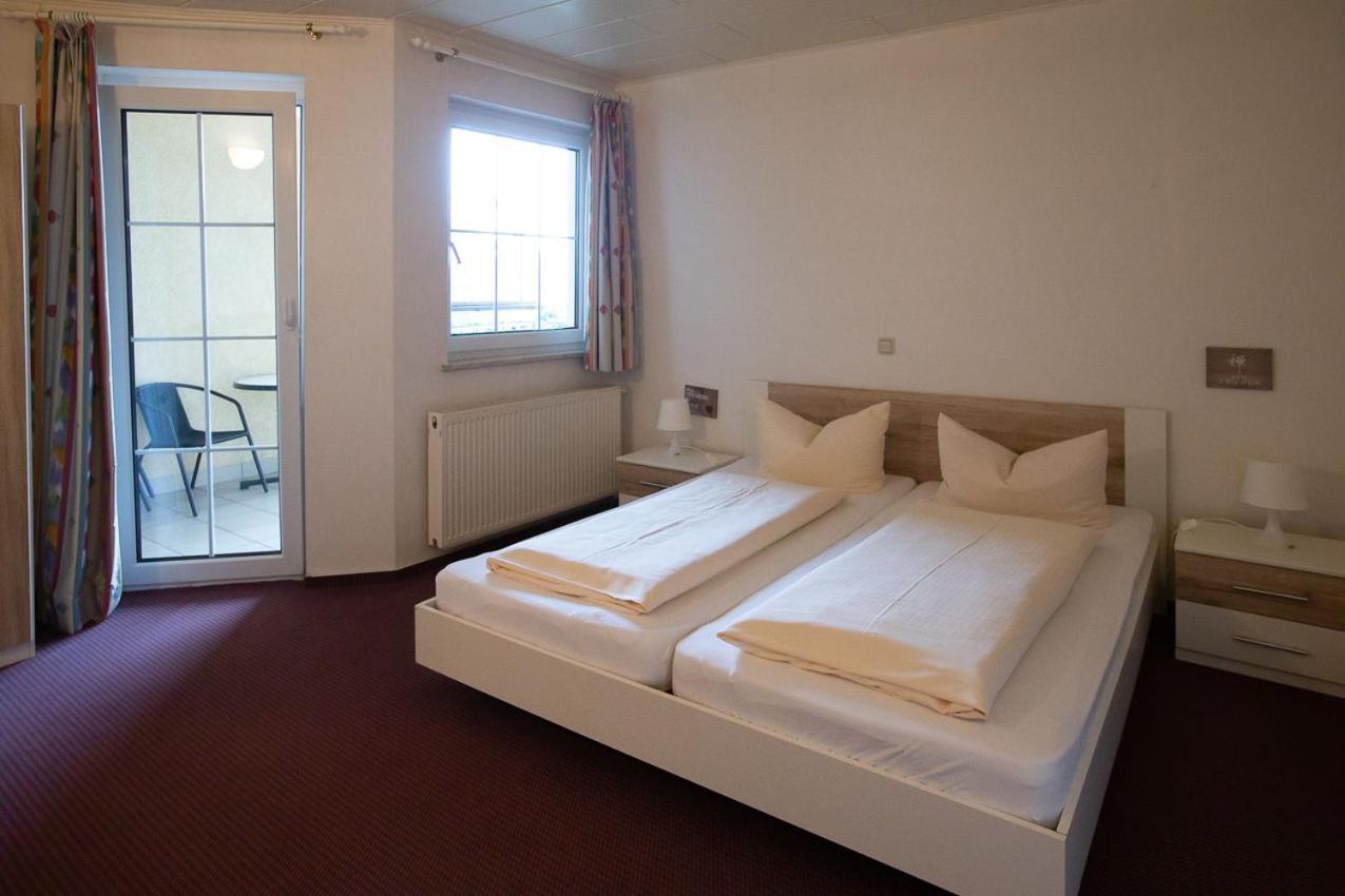 Hotel Dolgesheim 外观 照片