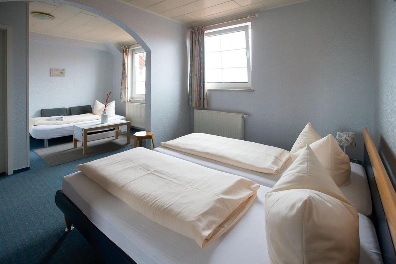 Hotel Dolgesheim 外观 照片