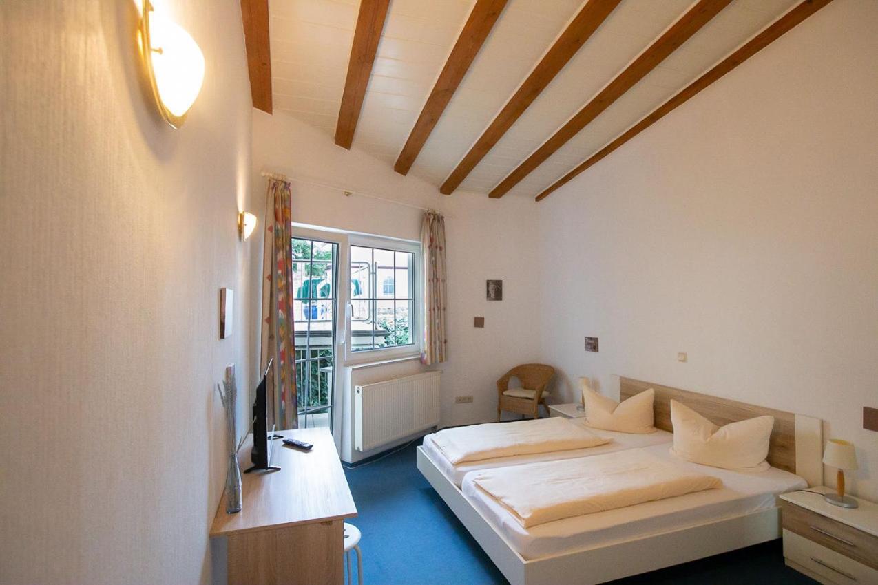 Hotel Dolgesheim 外观 照片